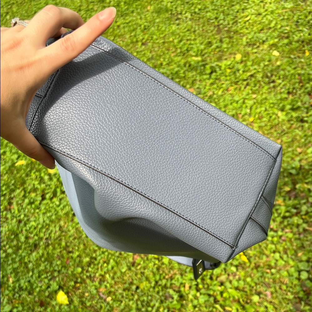 Brand New Without Tags DKNY handbag - Picture 6 of 9